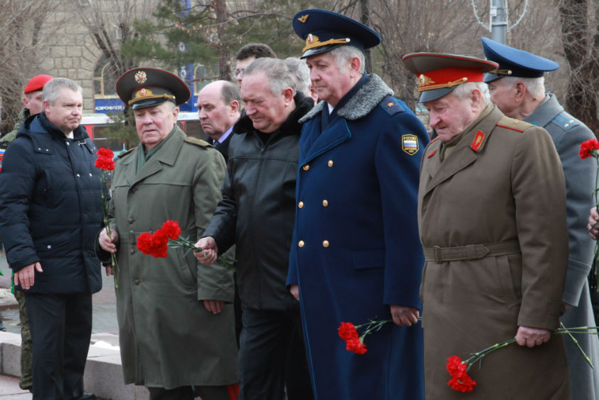 В Волгограде почтили память погибших солдат