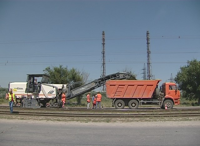 В Волгограде начался дорожный ремонт на улице 40 лет ВЛКСМ