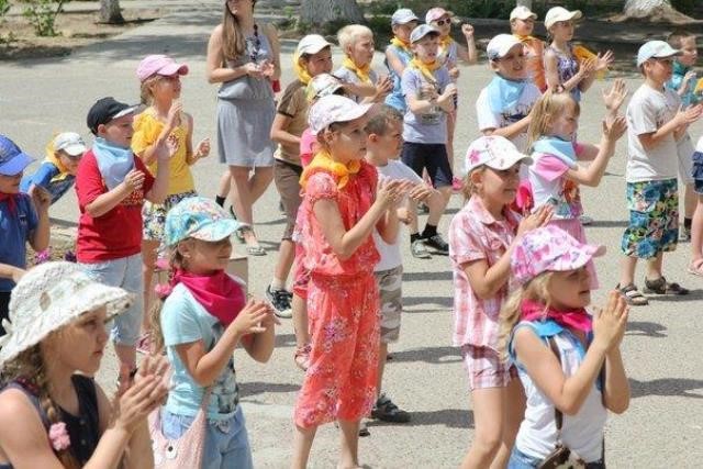 Волгоградские дети из малообеспеченных семей бесплатно отдохнут в летних лагерях