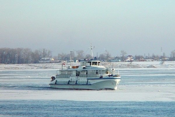 В Волгограде возобновилось движение теплоходов по маршруту Руднева – о. Сарпинский