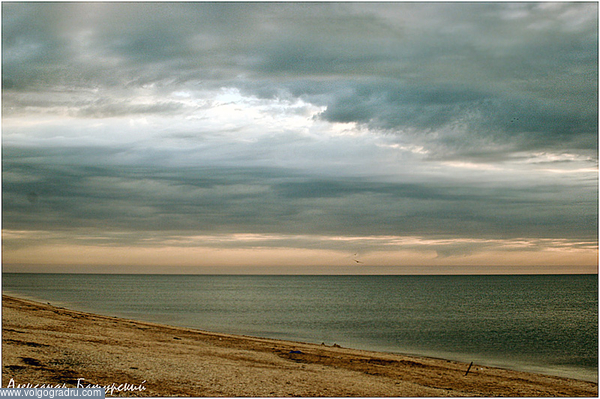 Утренний пляж. облака, пейзажи, природа