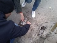 В Волгограде активисты ОНФ проверили качество асфальта возле новостройки на Космонавтов