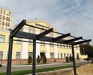 В Волгограде устанавливают остановочные павильоны