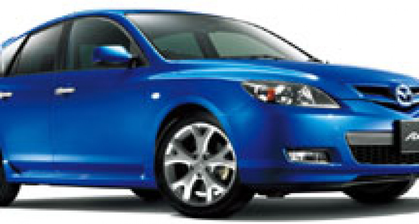 Рестайлинговая Mazda3 уже доступная японцам