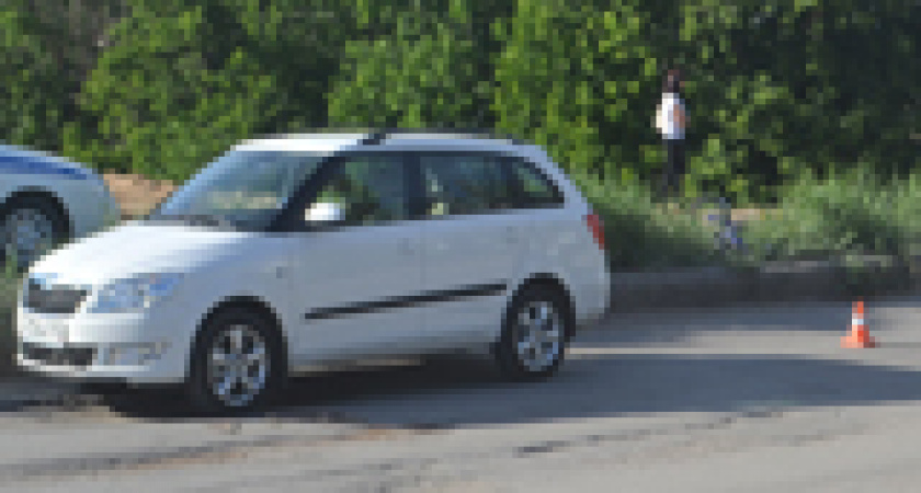 В Волгограде велосипедист попал под колеса автомобиля