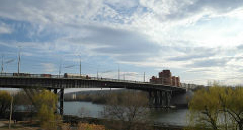 На мосту в Заканалье временно ограничат движение транспорта
