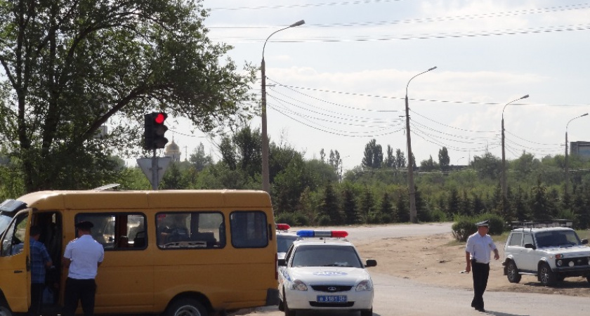 В Волгограде прошел рейд « УНС-Скутер»