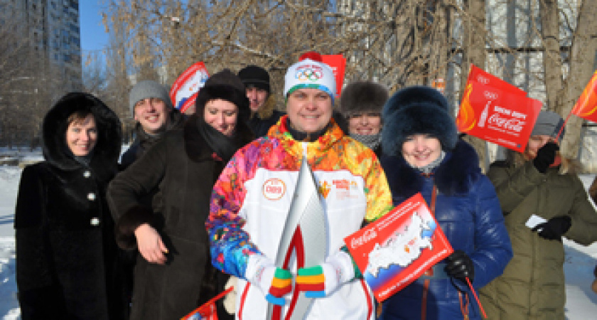 Руководитель банка ВТБ в Волгограде Владимир Русаев  – факелоносец Олимпийского огня 