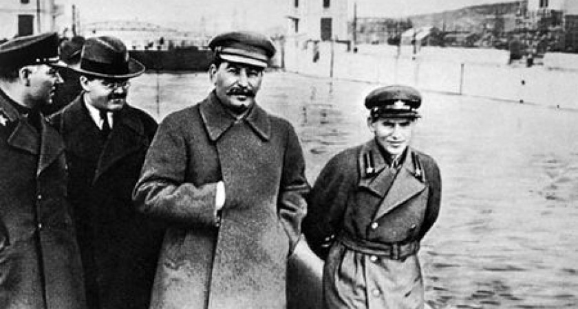 Этот день в истории
