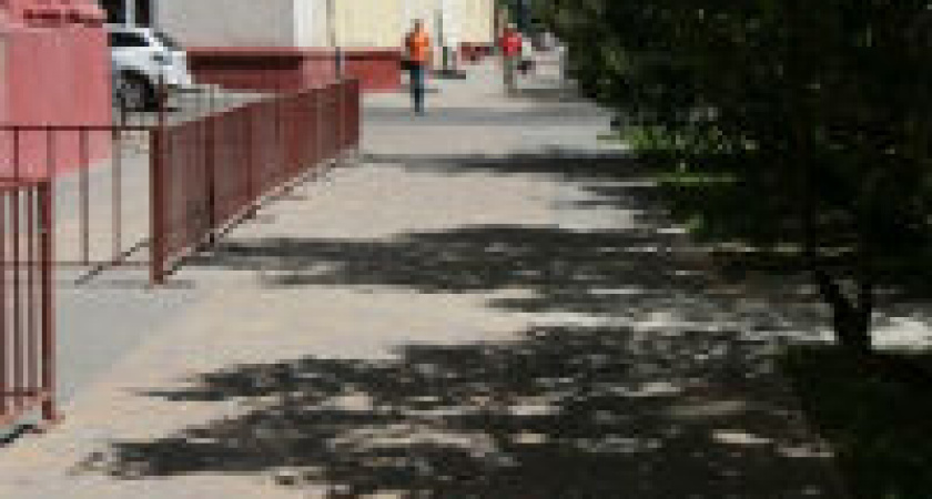 В Волгограде восстановлен тротуар на улице Мира 