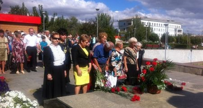 В Волгограде почтили память жертв варварской бомбардировки Сталинграда