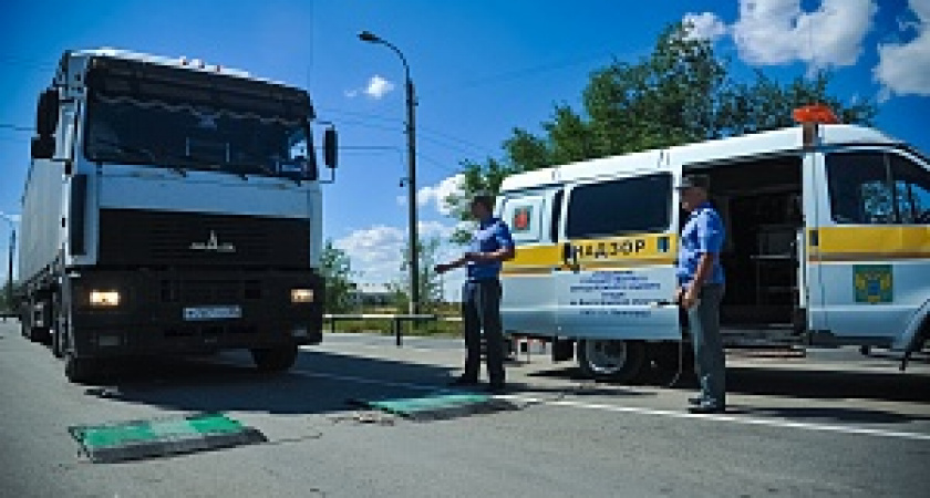 В области стартовала акция «На дорогу — без перегруза»