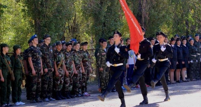 В Волгограде прошла городская военно-спортивная игра «Орлёнок»