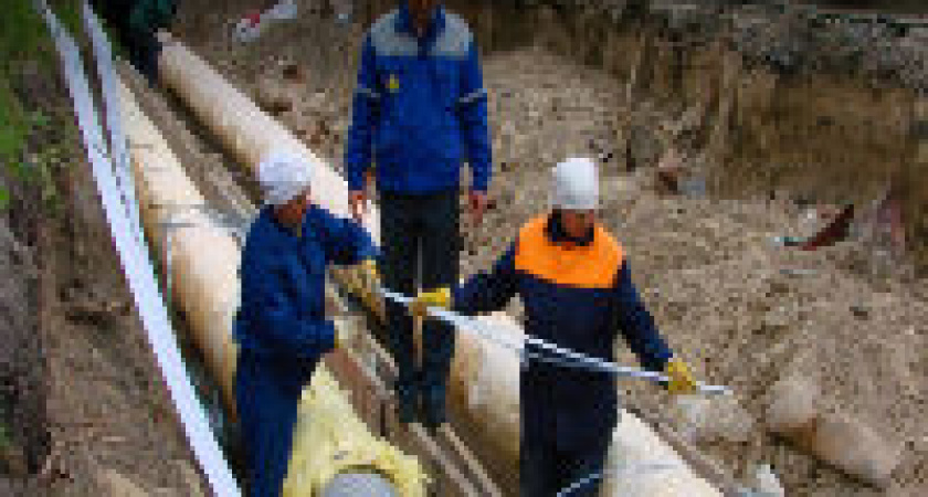 На волгоградскую набережную завезли буровую технику