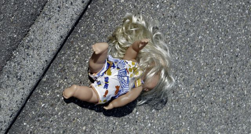 В Камышине 5-летняя девочка попала под колеса автомобиля