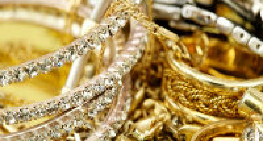 Под Волгоградом у предпринимателя похитили драгоценности