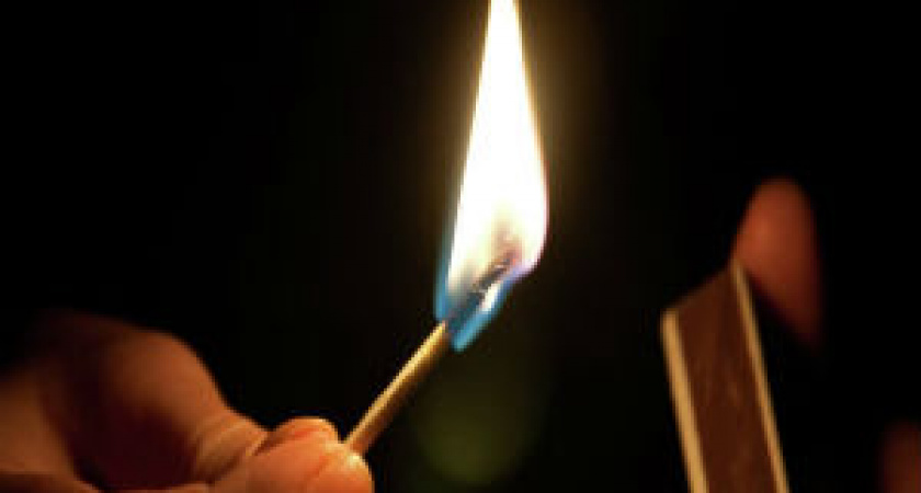 В Волгограде неизвестные подожгли частный дом