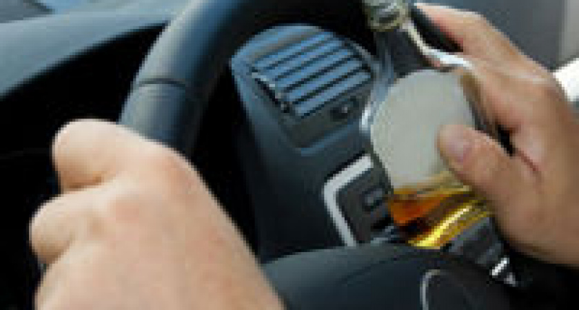 Теперь пьяных водителей, сидящих в машине, не оштрафуют 