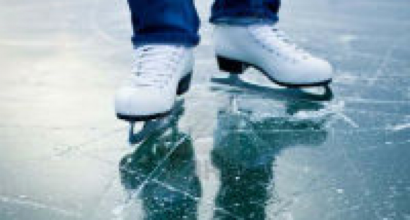 В Волгограде открылся искусственный каток