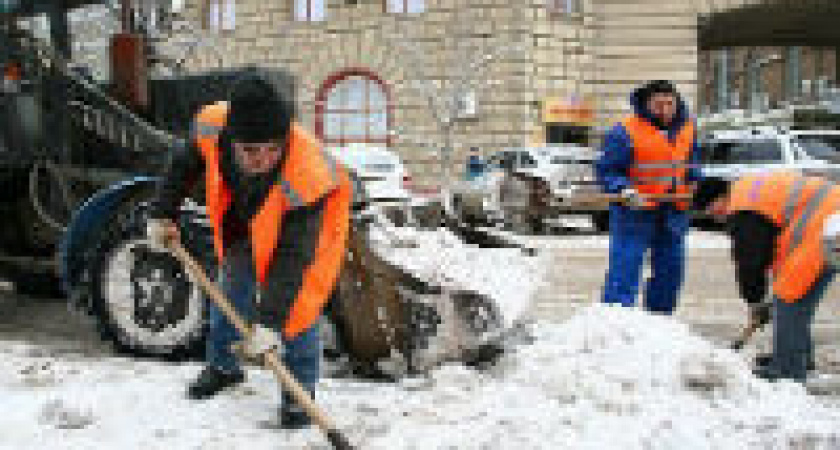 В Волгограде за ночь вывезли 1,5 тысячи кубометров снега