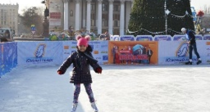 В Волгограде  каток «Южный полюс» посетило 40 тыс жителей