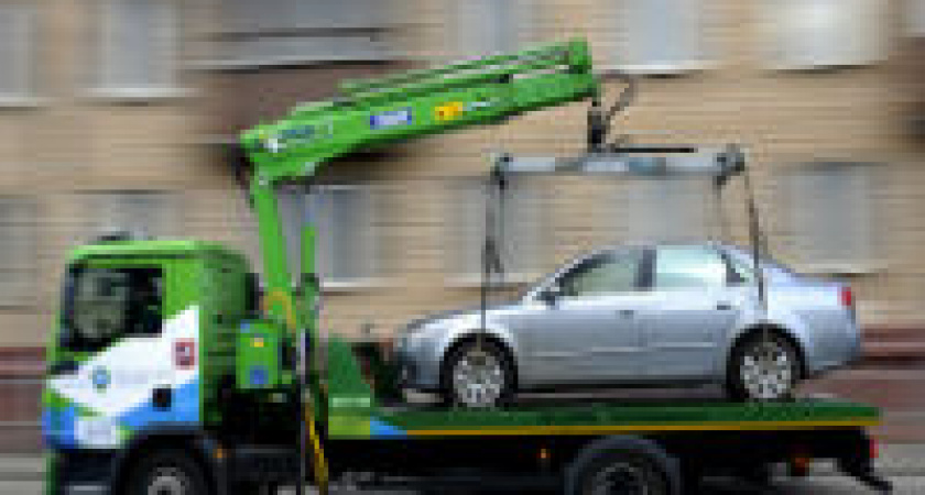 В Госдуме предложили отменить плату за эвакуацию