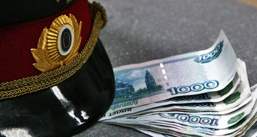 В Волгограде бывшего полицейского будут судить за взятку