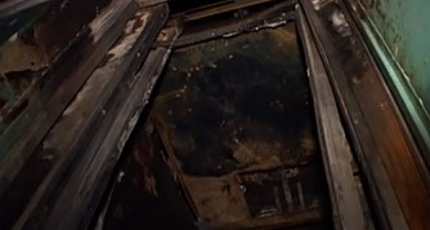 На юге Волгограда загорелись сразу два лифта