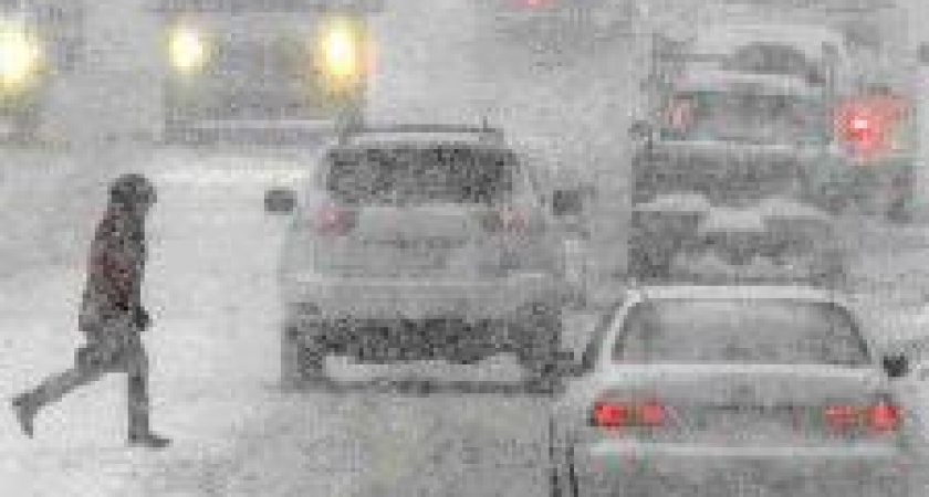 В Волгоградской области дорожники очистили трассы от снега