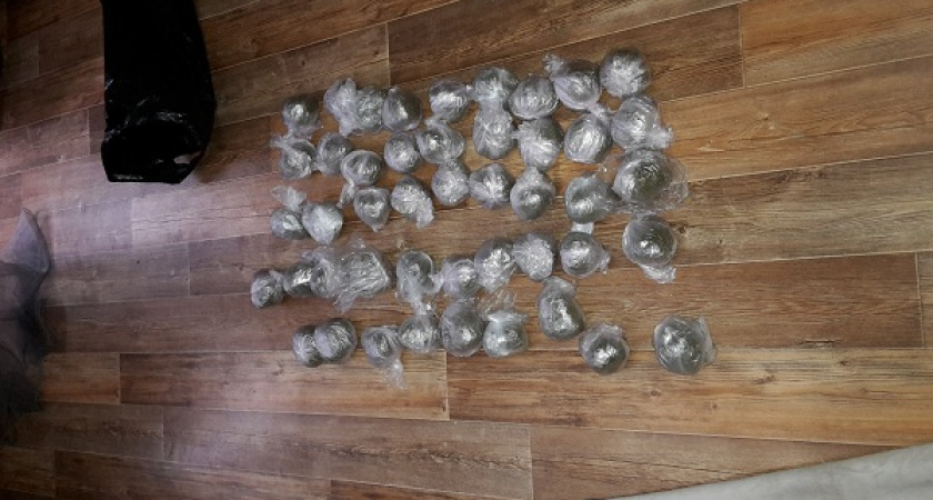 Волгоградец хранил расфасованные наркотики в мусорной корзине