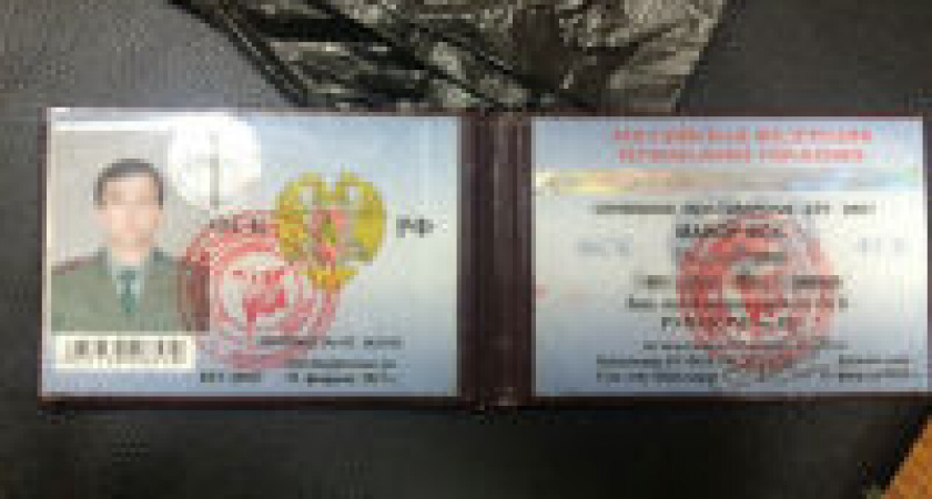 Под Волгоградом в автомобиле жителя Ингушетии полицейские нашли пистолет и наркотики