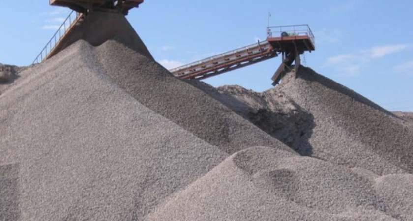 В Волгограде 39-летний мужчина погиб под завалами строительного щебня 