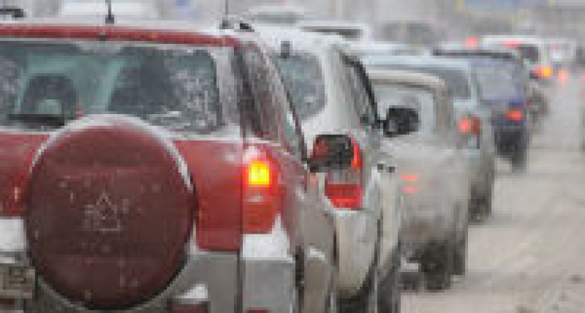 В Волгограде из-за ремонтных работ образовалась пробка