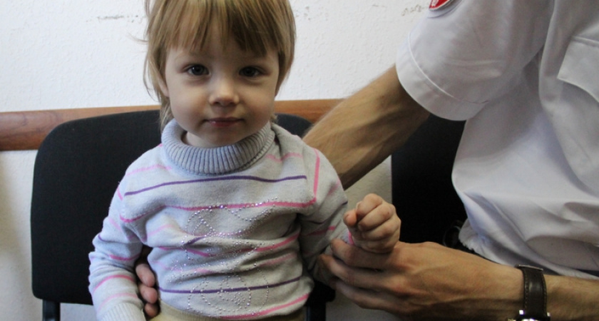 Под Волгоградом  во дворе родители «забыли» малолетнюю дочь