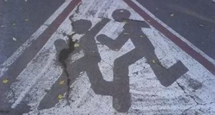 Под Волгоградом 2-летняя девочка попала под колёса иномарки