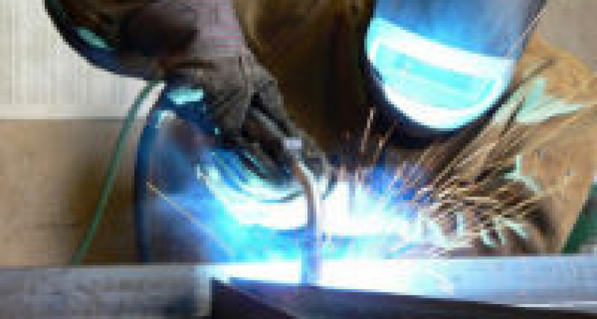 День сварщика 