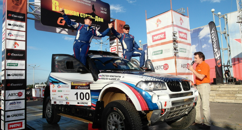 Лидером первого этапа ралли-рейда «Великая Степь — Дон 2016» стал Владимир Васильев