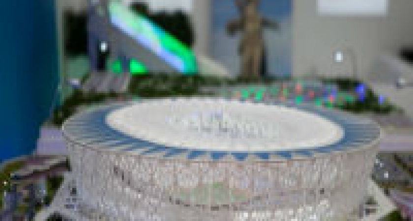 На строительство «Волгоград Арены» прибыл 750-тонный кран 