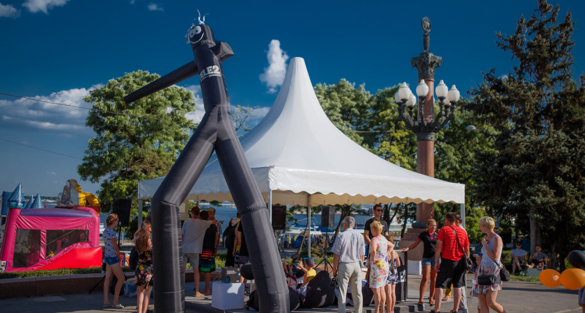 Tele2 поздравила волгоградцев с Днем молодежи