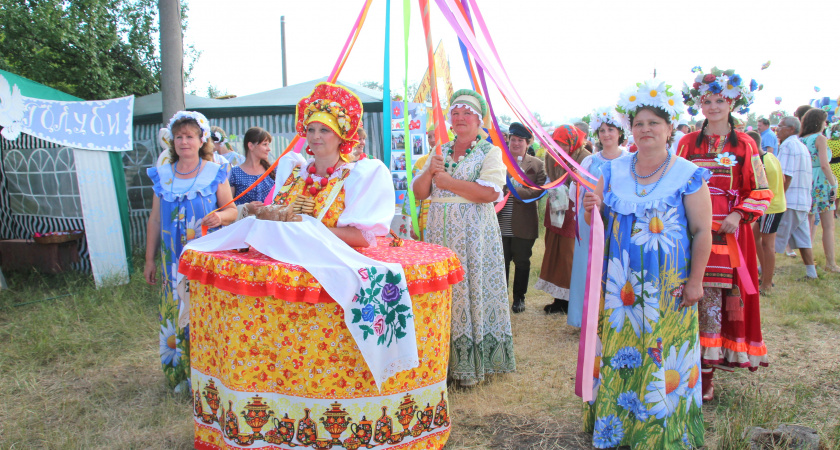 Под Волгоградом у реки Иловли отметят День семьи, любви и верности
