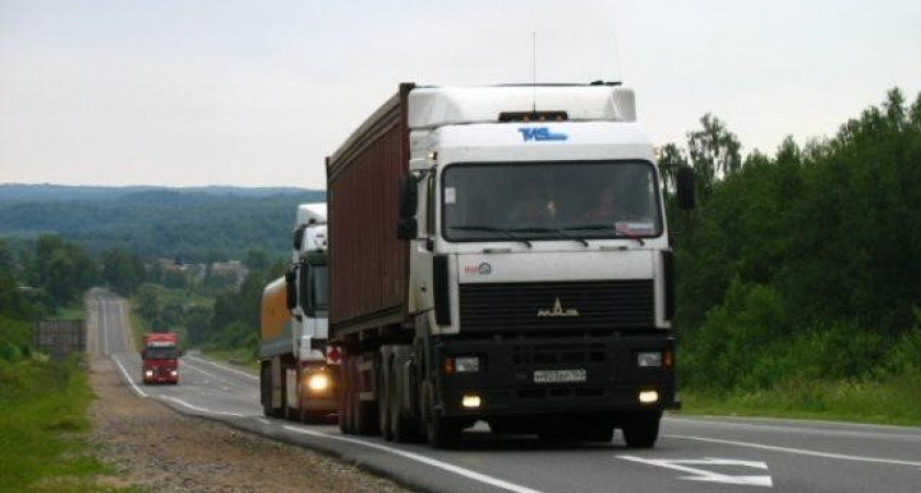 В Волгоград из-за жары запрещен въезд большегрузов