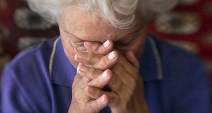 В Волгограде медсестра из геронтологического центра обокрала пенсионерку