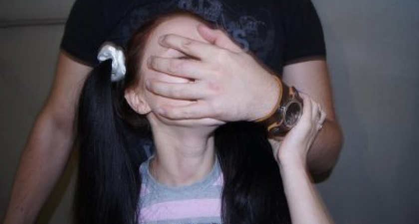 В Камышине педофил пытался изнасиловать двух девочек