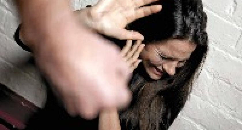 Под Волгоградом агрессивная автоледи избила девушку, сделавшую ей замечание