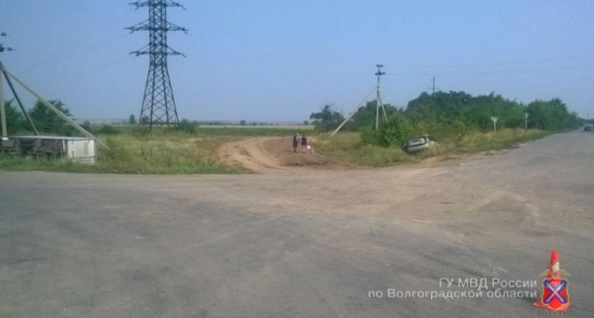 Под Волгоградом в ДТП пострадали 9-летний мальчик и 78-летний мужчина