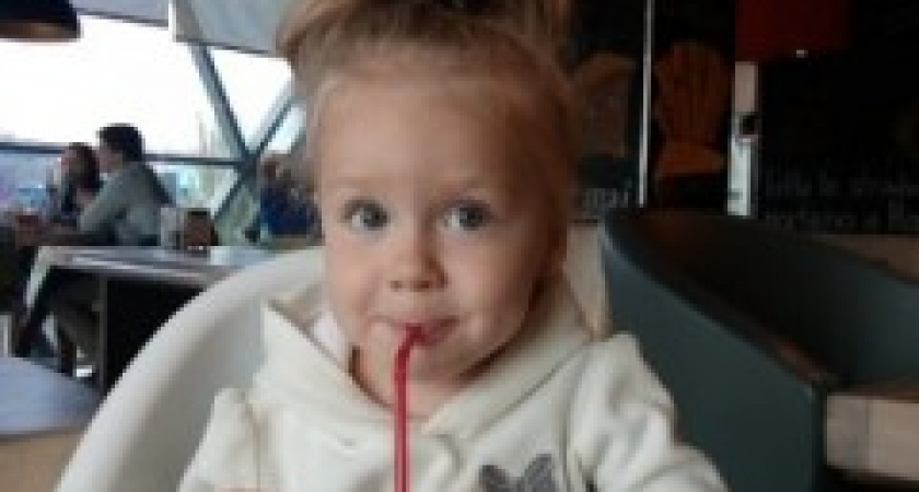 В Волгограде девочка поет о том, что победит рак