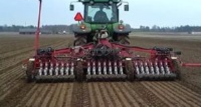 В Волгоградской области начинается сев озимых