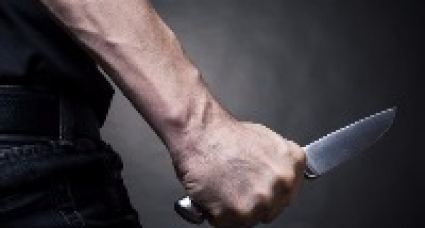 26-летний житель Жирновска порезал соседа за оскорбление своей супруги