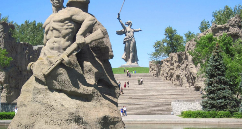 Волгоград продолжает лидировать в голосовании за символы новых банкнот