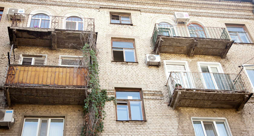 В Волгограде могут лишить лицензии еще одну управляющую компанию